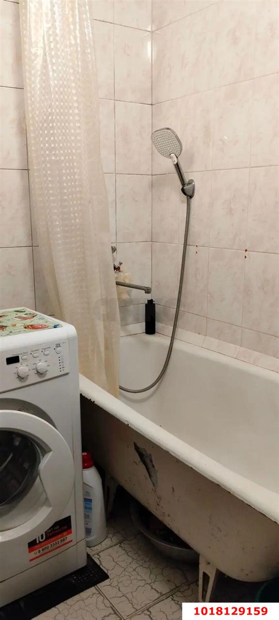 Фото №9: 2-комнатная квартира <span class="whitespace-nowrap">45 м²</span>, <span class="whitespace-nowrap">1/5 эт.</span> - Краснодар, Карасунский внутригородской округ, мкр. Черёмушки, ул. Селезнёва, 108
