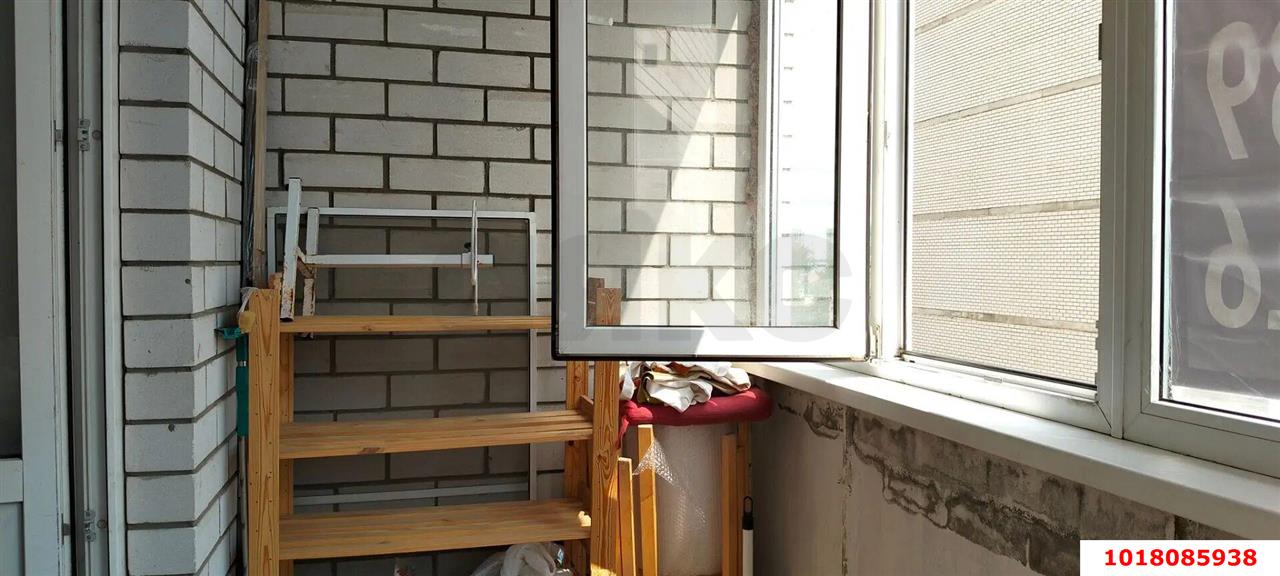 Фото №3: 1-комнатная квартира <span class="whitespace-nowrap">41 м²</span>, <span class="whitespace-nowrap">7/16 эт.</span> - Краснодар, Прикубанский внутригородской округ, мкр. Восточно-Кругликовский, ул. им. Героя Яцкова И.В., 10