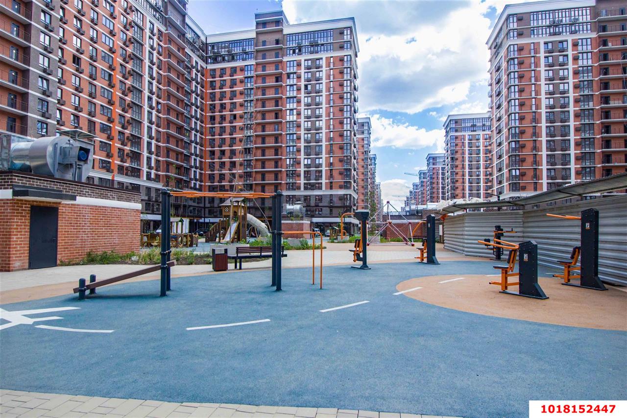 Фото №7: 3-комнатная квартира <span class="whitespace-nowrap">72 м²</span>, <span class="whitespace-nowrap">14/16 эт.</span> - Краснодар, Прикубанский внутригородской округ, мкр. ЖК Самолёт-6, ул. Ивана Беличенко, 90