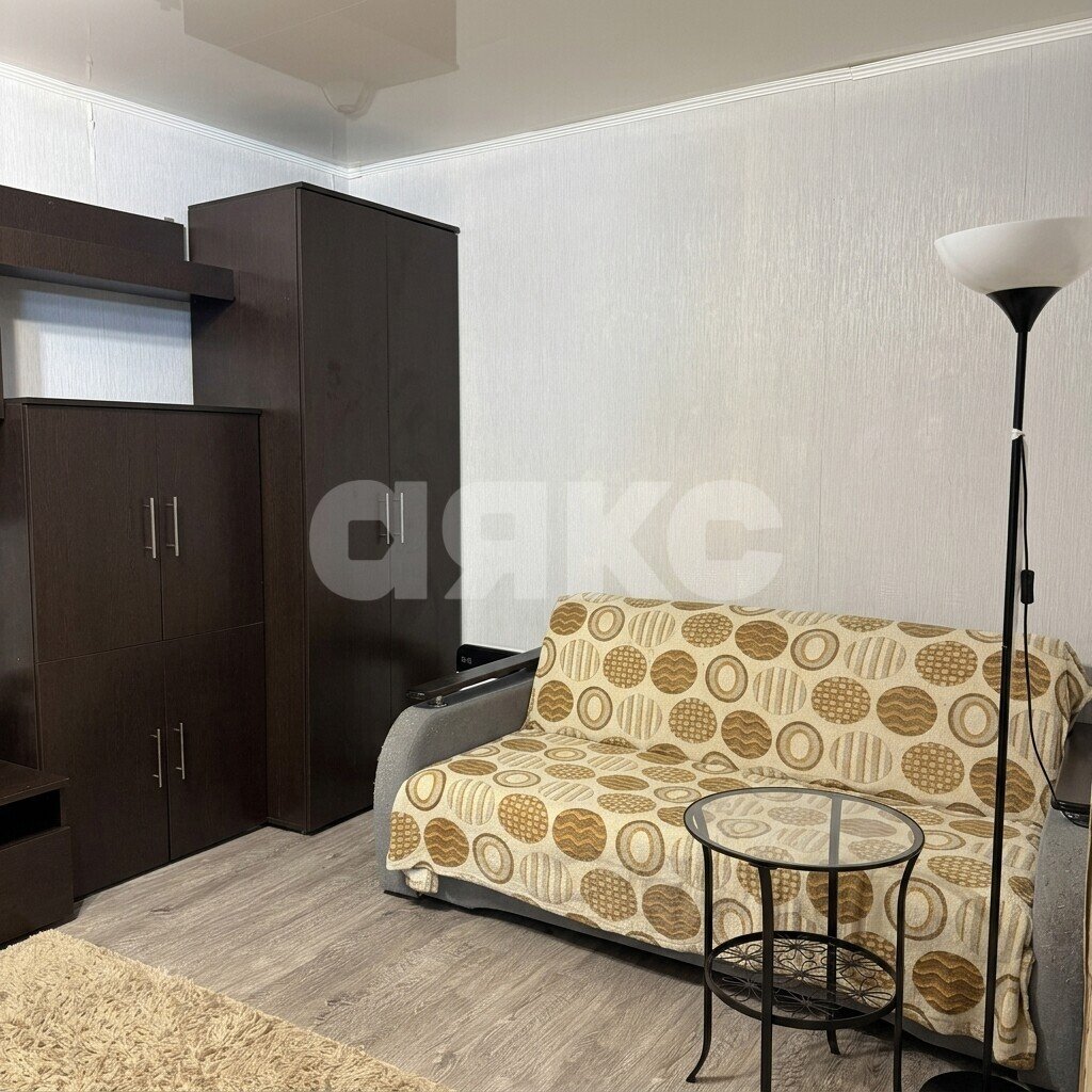 Фото №4: 2-комнатная квартира <span class="whitespace-nowrap">43 м²</span>, <span class="whitespace-nowrap">1/2 эт.</span> - Белоозёрский, мкр. Красный Холм, ул. 50 лет Октября, 7