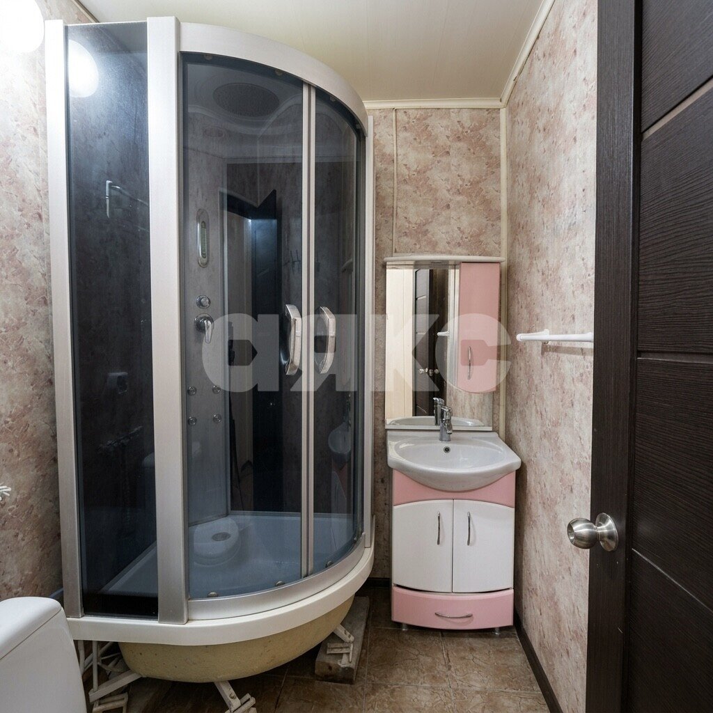 Фото №11: 2-комнатная квартира <span class="whitespace-nowrap">43 м²</span>, <span class="whitespace-nowrap">1/2 эт.</span> - Белоозёрский, мкр. Красный Холм, ул. 50 лет Октября, 7
