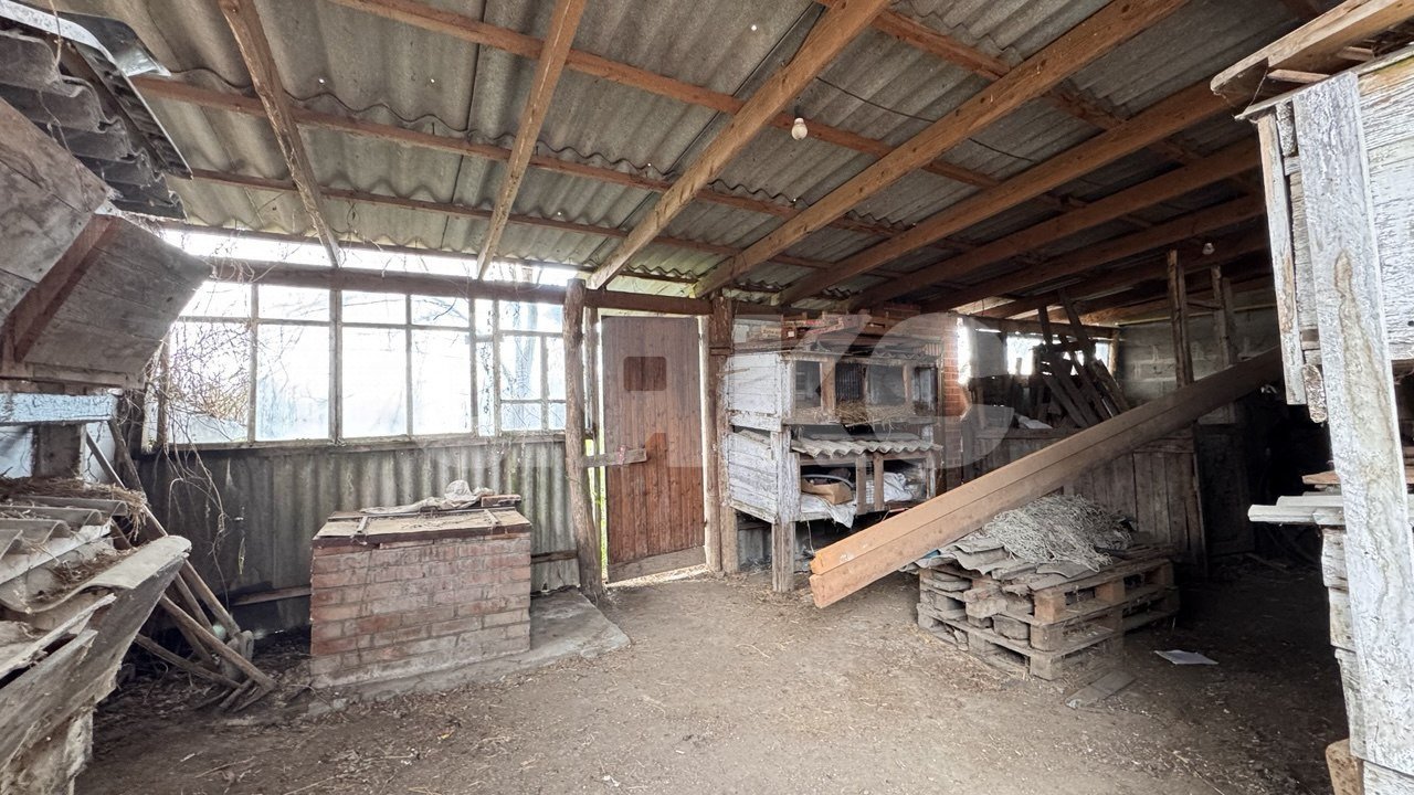 Фото №5: Дом <span class="whitespace-nowrap">142 м²</span> <span class="whitespace-nowrap">+ 20.98 сот.</span>, <span class="whitespace-nowrap">2 эт.</span> - Платнировская, ул. Октябрьская, 76