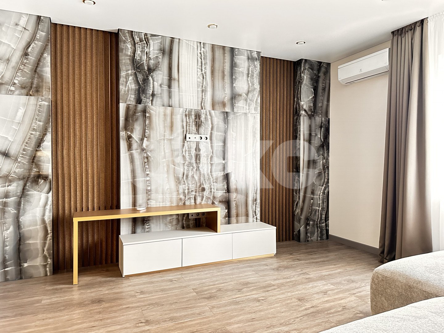 Фото №6: 3-комнатная квартира <span class="whitespace-nowrap">108 м²</span>, <span class="whitespace-nowrap">3/12 эт.</span> - Анапа, ул. Горького, 2А