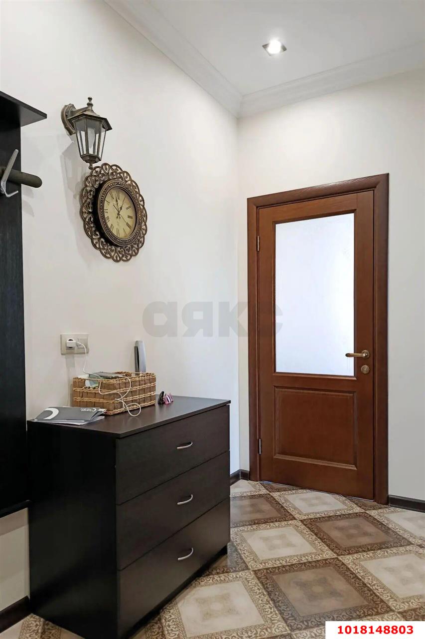 Фото №10: 3-комнатная квартира <span class="whitespace-nowrap">80 м²</span>, <span class="whitespace-nowrap">14/16 эт.</span> - Краснодар, Западный внутригородской округ, мкр. Юбилейный, ул. 70-летия Октября, 1/4