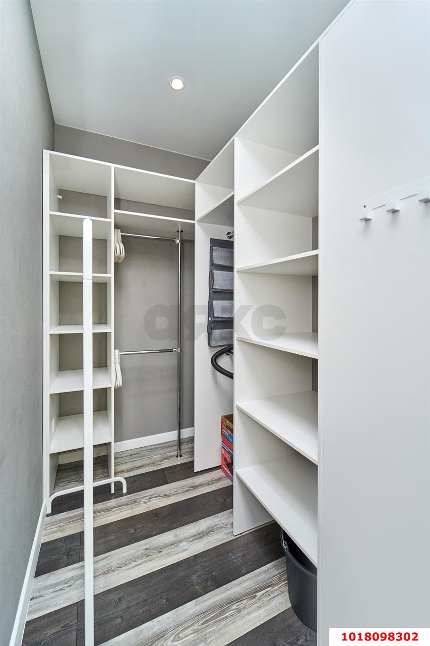 Фото №8: 1-комнатная квартира <span class="whitespace-nowrap">40 м²</span>, <span class="whitespace-nowrap">18/19 эт.</span> - Краснодар, Прикубанский внутригородской округ, имени Петра Метальникова, мкр. ЖК Победный, ул. Евгении Жигуленко, 13