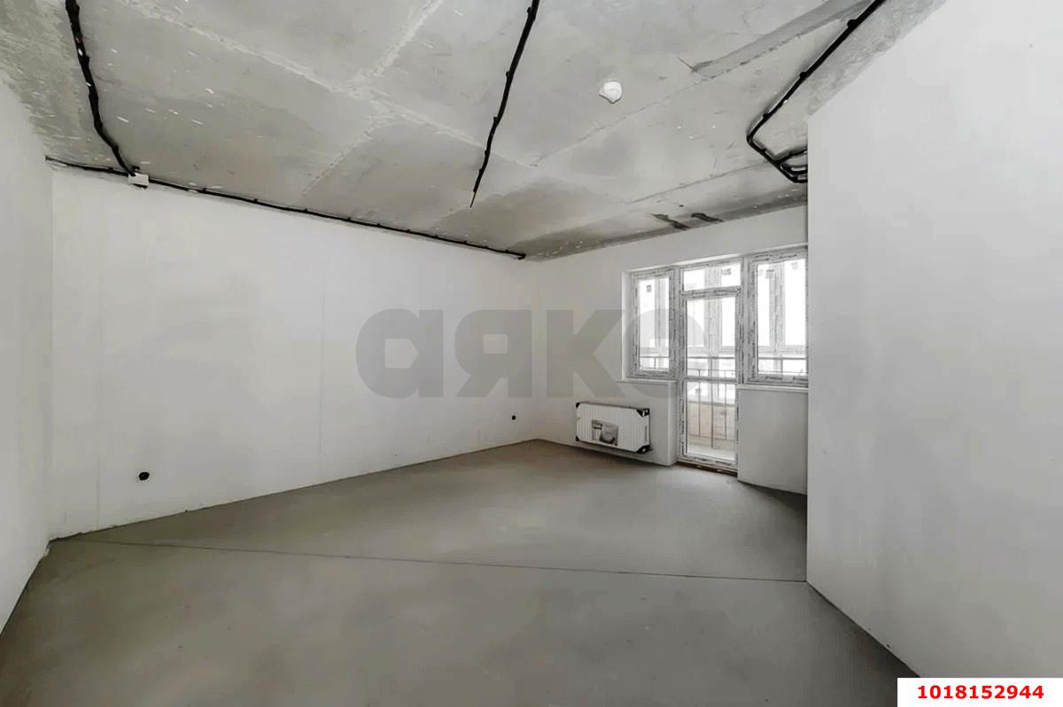 Фото №9: 3-комнатная квартира <span class="whitespace-nowrap">110 м²</span>, <span class="whitespace-nowrap">3/12 эт.</span> - Краснодар, Прикубанский внутригородской округ, мкр. 2-я Площадка, ул. Ветеранов, 85