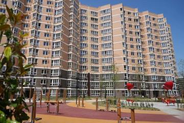 Фото №1: 3-комнатная квартира <span class="whitespace-nowrap">97 м²</span>, <span class="whitespace-nowrap">2/12 эт.</span> - Краснодар, мкр. 2-я Площадка, ул. Ветеранов, 85