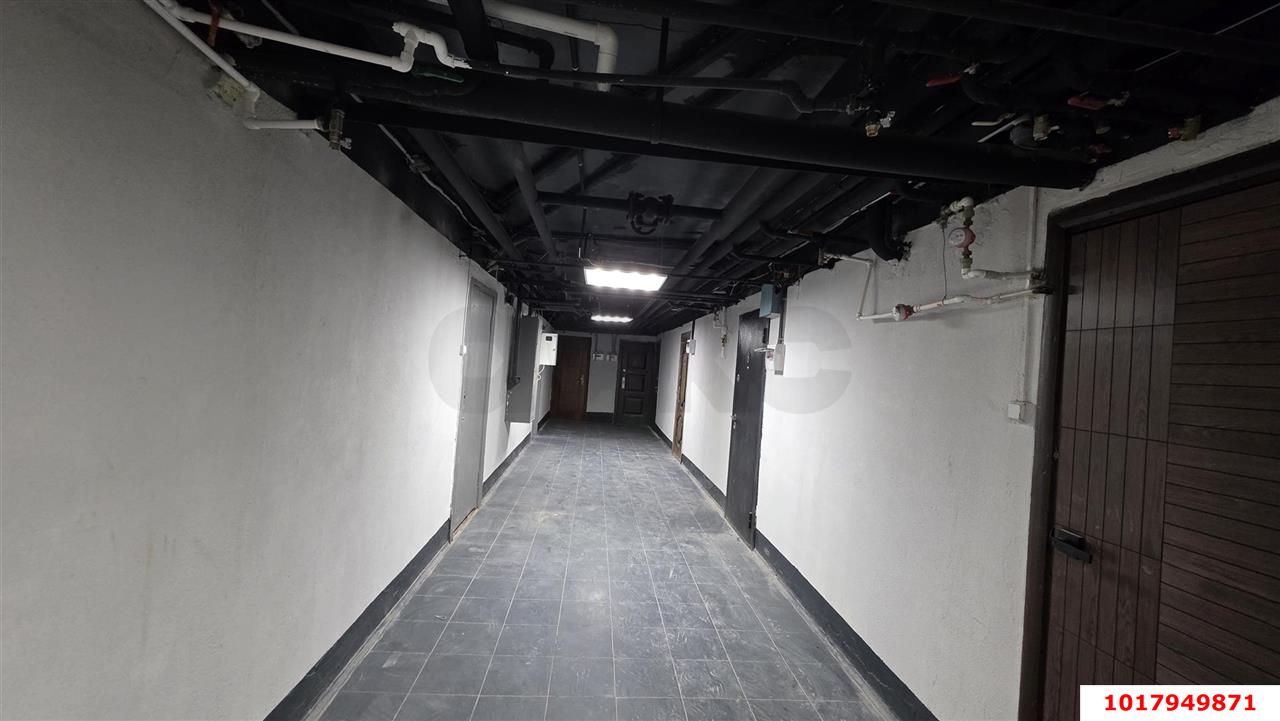 Фото №3: Торговое помещение <span class="whitespace-nowrap">19 м²</span>, <span class="whitespace-nowrap">-1/12 эт.</span> - Краснодар, Прикубанский внутригородской округ, мкр. Новый, ул. 9-я Тихая, 25
