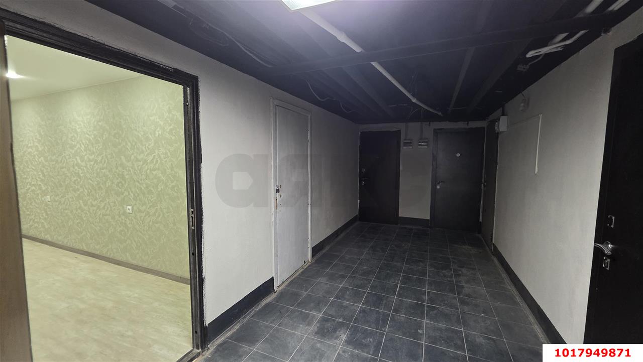 Фото №4: Торговое помещение <span class="whitespace-nowrap">19 м²</span>, <span class="whitespace-nowrap">-1/12 эт.</span> - Краснодар, Прикубанский внутригородской округ, мкр. Новый, ул. 9-я Тихая, 25