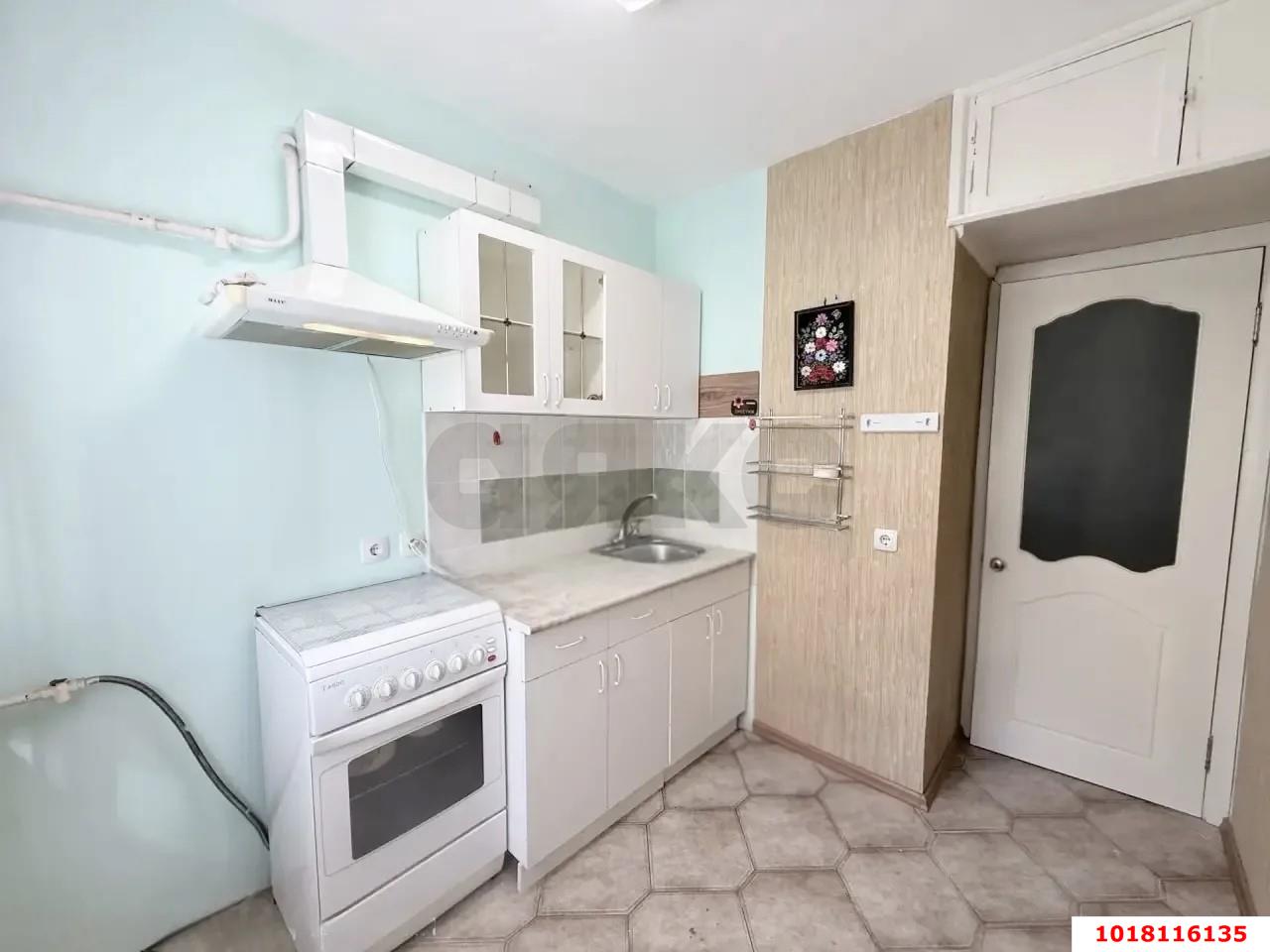 Фото №10: 1-комнатная квартира <span class="whitespace-nowrap">33 м²</span>, <span class="whitespace-nowrap">1/5 эт.</span> - Краснодар, Прикубанский внутригородской округ, мкр. Завод Измерительных Приборов, ул. Московская, 80