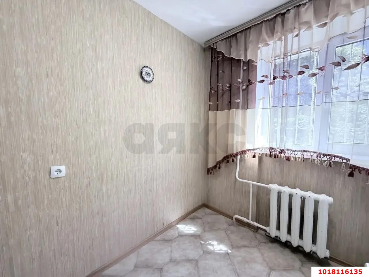 Фото №11: 1-комнатная квартира <span class="whitespace-nowrap">33 м²</span>, <span class="whitespace-nowrap">1/5 эт.</span> - Краснодар, Прикубанский внутригородской округ, мкр. Завод Измерительных Приборов, ул. Московская, 80
