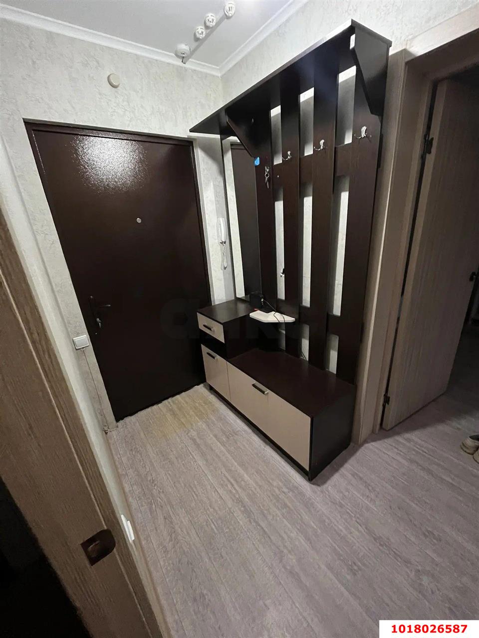 Фото №6: 1-комнатная квартира <span class="whitespace-nowrap">37 м²</span>, <span class="whitespace-nowrap">4/16 эт.</span> - Краснодар, Прикубанский внутригородской округ, мкр. Восточно-Кругликовский, ул. Героя Владислава Посадского, 42