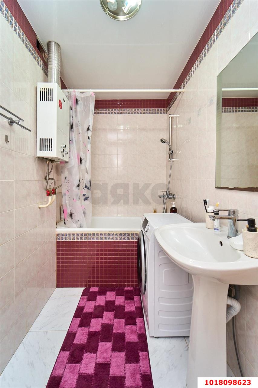 Фото №12: 3-комнатная квартира <span class="whitespace-nowrap">70 м²</span>, <span class="whitespace-nowrap">2/3 эт.</span> - Краснодар, Карасунский внутригородской округ, ж/м Пашковский, ул. Кутовая, 6