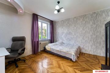Фото №1: 3-комнатная квартира <span class="whitespace-nowrap">70 м²</span>, <span class="whitespace-nowrap">2/3 эт.</span> - Краснодар, ж/м Пашковский, ул. Кутовая, 6