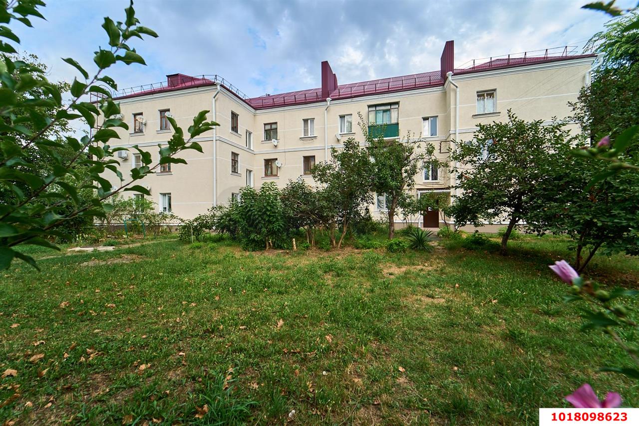 Фото №14: 3-комнатная квартира <span class="whitespace-nowrap">70 м²</span>, <span class="whitespace-nowrap">2/3 эт.</span> - Краснодар, Карасунский внутригородской округ, ж/м Пашковский, ул. Кутовая, 6