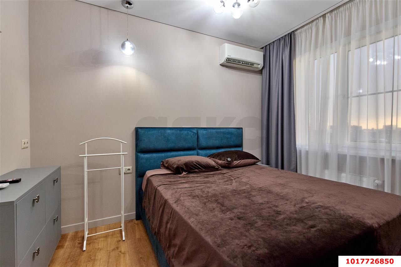 Фото №2: 3-комнатная квартира <span class="whitespace-nowrap">80 м²</span>, <span class="whitespace-nowrap">12/16 эт.</span> - Краснодар, Центральный внутригородской округ, Табачная Фабрика, мкр. ЖК Все Свои Вип, ул. Колхозная, 5/1