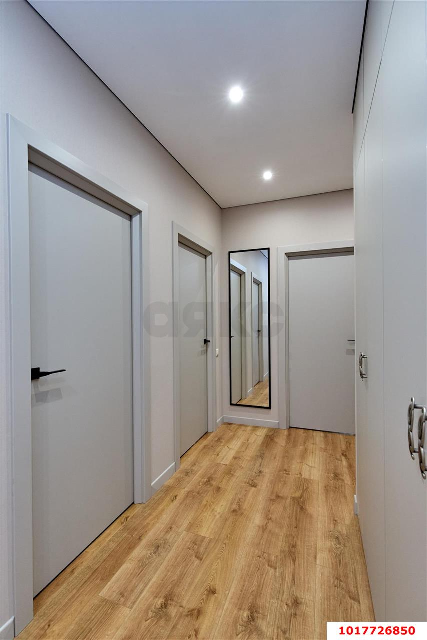 Фото №14: 3-комнатная квартира <span class="whitespace-nowrap">80 м²</span>, <span class="whitespace-nowrap">12/16 эт.</span> - Краснодар, Центральный внутригородской округ, Табачная Фабрика, мкр. ЖК Все Свои Вип, ул. Колхозная, 5/1