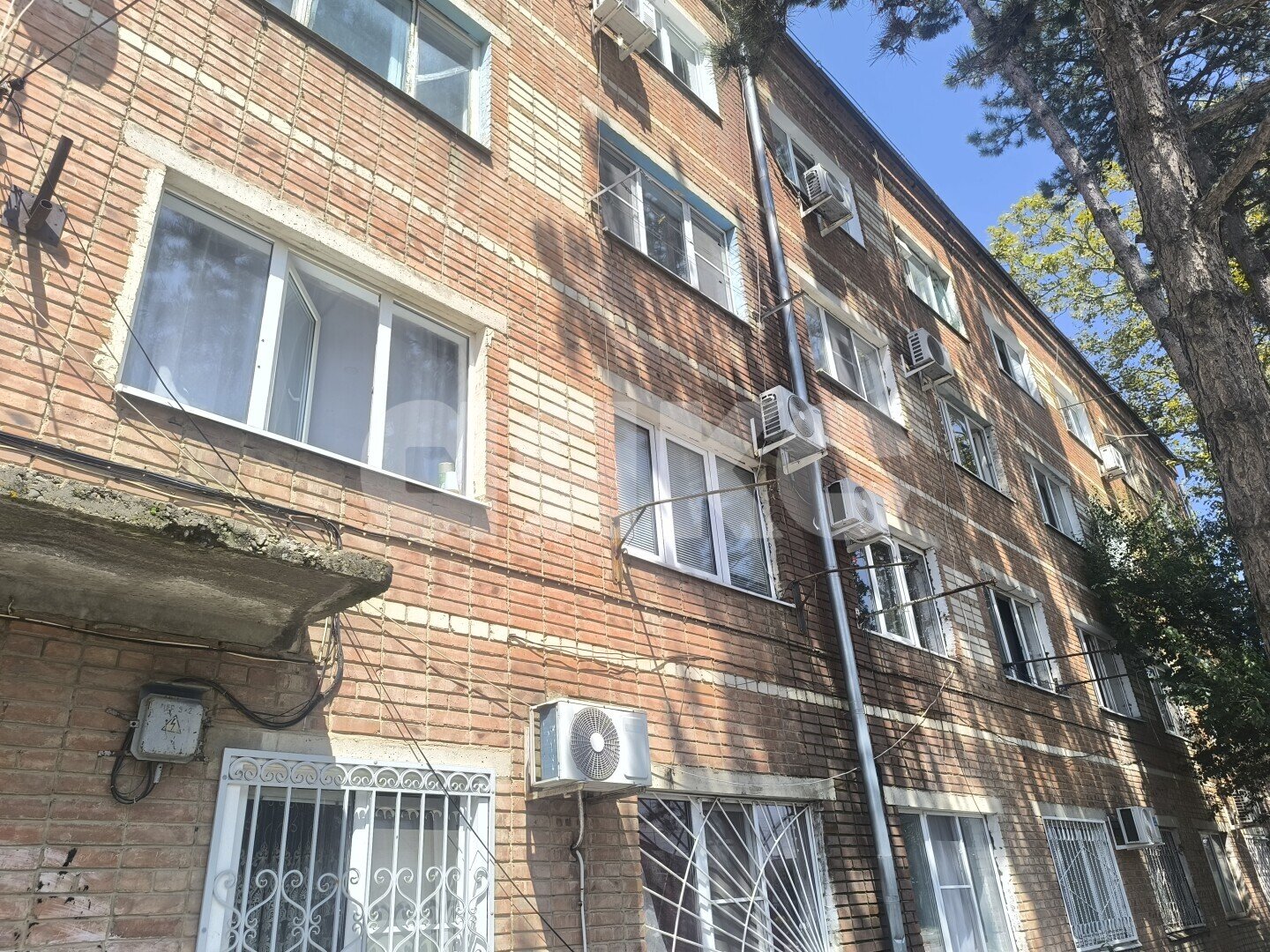 Фото №14: Комната <span class="whitespace-nowrap">18 м²</span>, <span class="whitespace-nowrap">4/4 эт.</span> - Армавир, мкр. Черёмушки, ул. Черноморская, 4