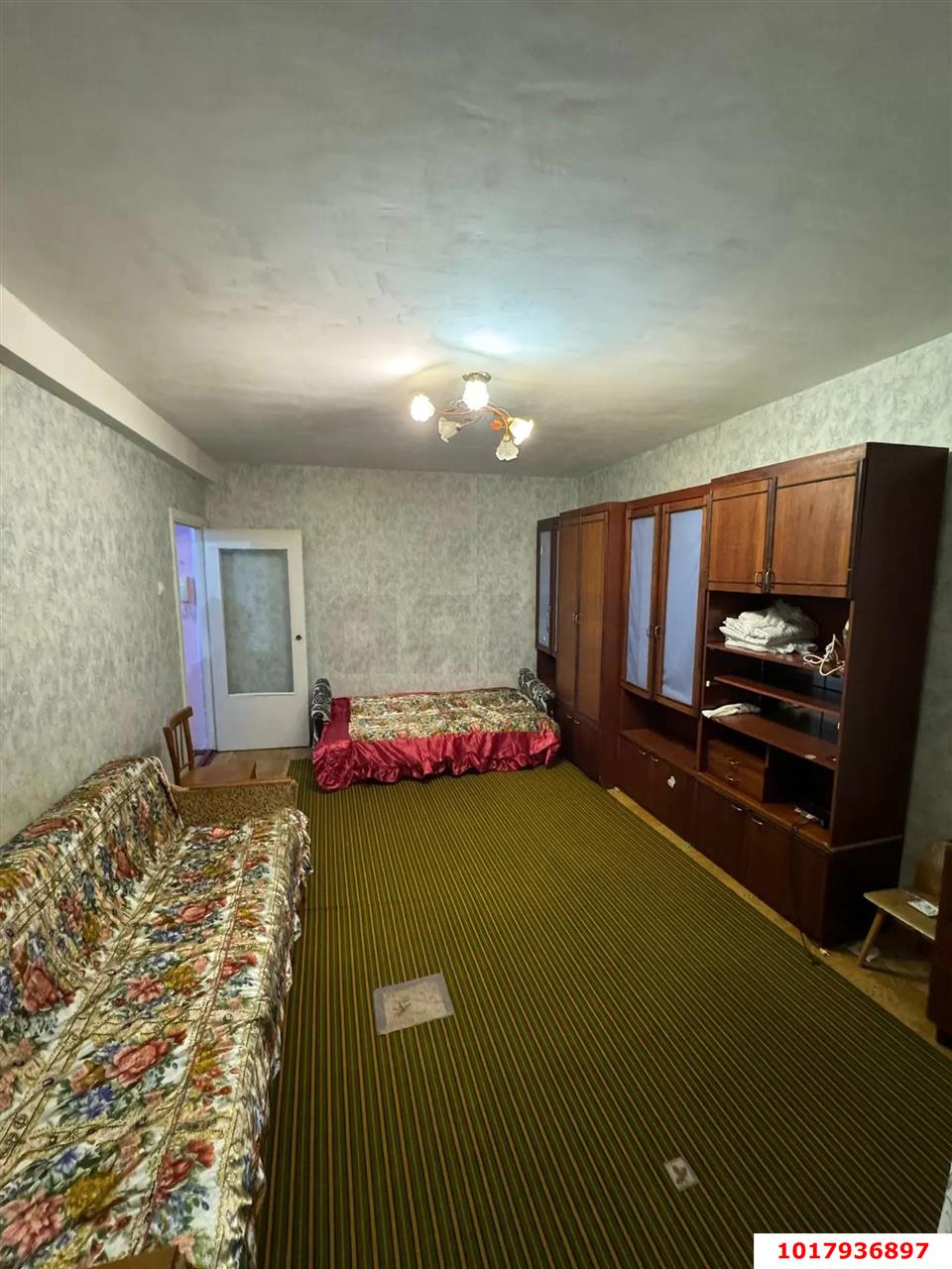 Фото №1: 2-комнатная квартира <span class="whitespace-nowrap">50 м²</span>, <span class="whitespace-nowrap">1/9 эт.</span> - Краснодар, Карасунский внутригородской округ, мкр. Комсомольский, ул. Уральская, 174