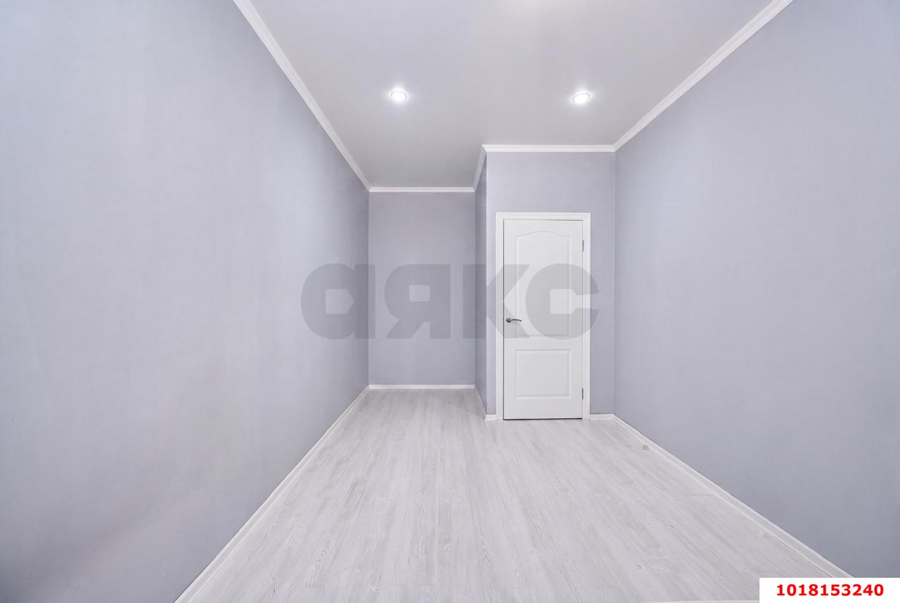 Фото №3: 1-комнатная квартира <span class="whitespace-nowrap">36 м²</span>, <span class="whitespace-nowrap">13/16 эт.</span> - Краснодар, Прикубанский внутригородской округ, Музыкальный, мкр. ЖК Оникс, ул. Российская, 267к4