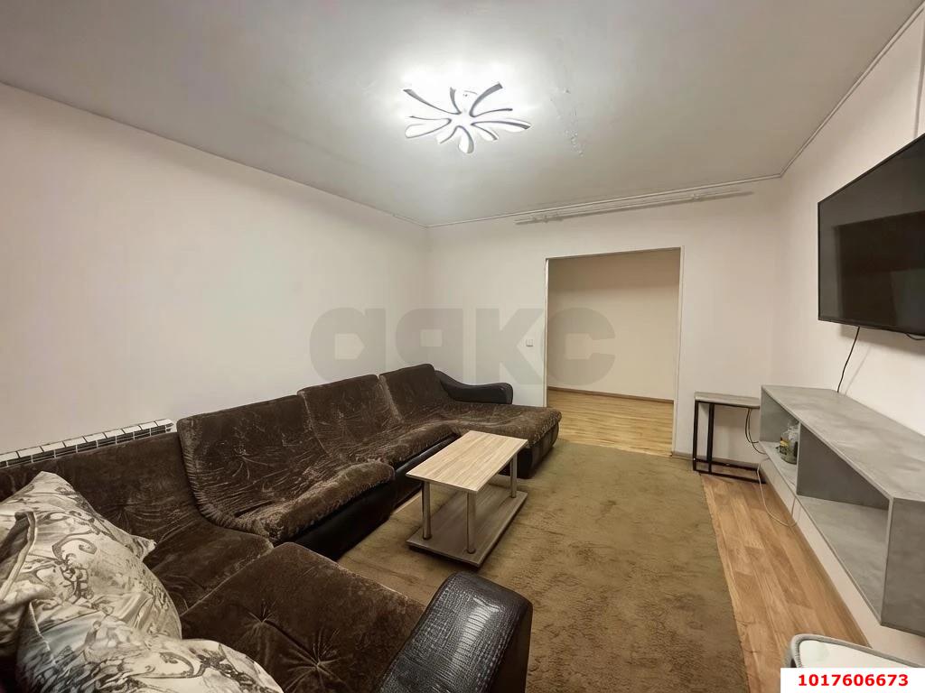 Фото №4: 3-комнатная квартира <span class="whitespace-nowrap">78 м²</span>, <span class="whitespace-nowrap">1/10 эт.</span> - Краснодар, Прикубанский внутригородской округ, мкр. имени Н.И. Вавилова, ул. Вавилова, 18