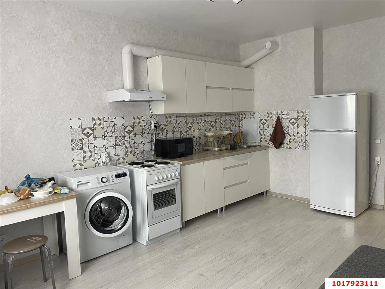 Фото №1: 1-комнатная квартира <span class="whitespace-nowrap">50 м²</span>, <span class="whitespace-nowrap">12/16 эт.</span> - Краснодар, Прикубанский внутригородской округ, Восточный, мкр. жилой комплекс Квартал № 6, ул. имени Героя Советского Союза Николая Воробьёва, 17