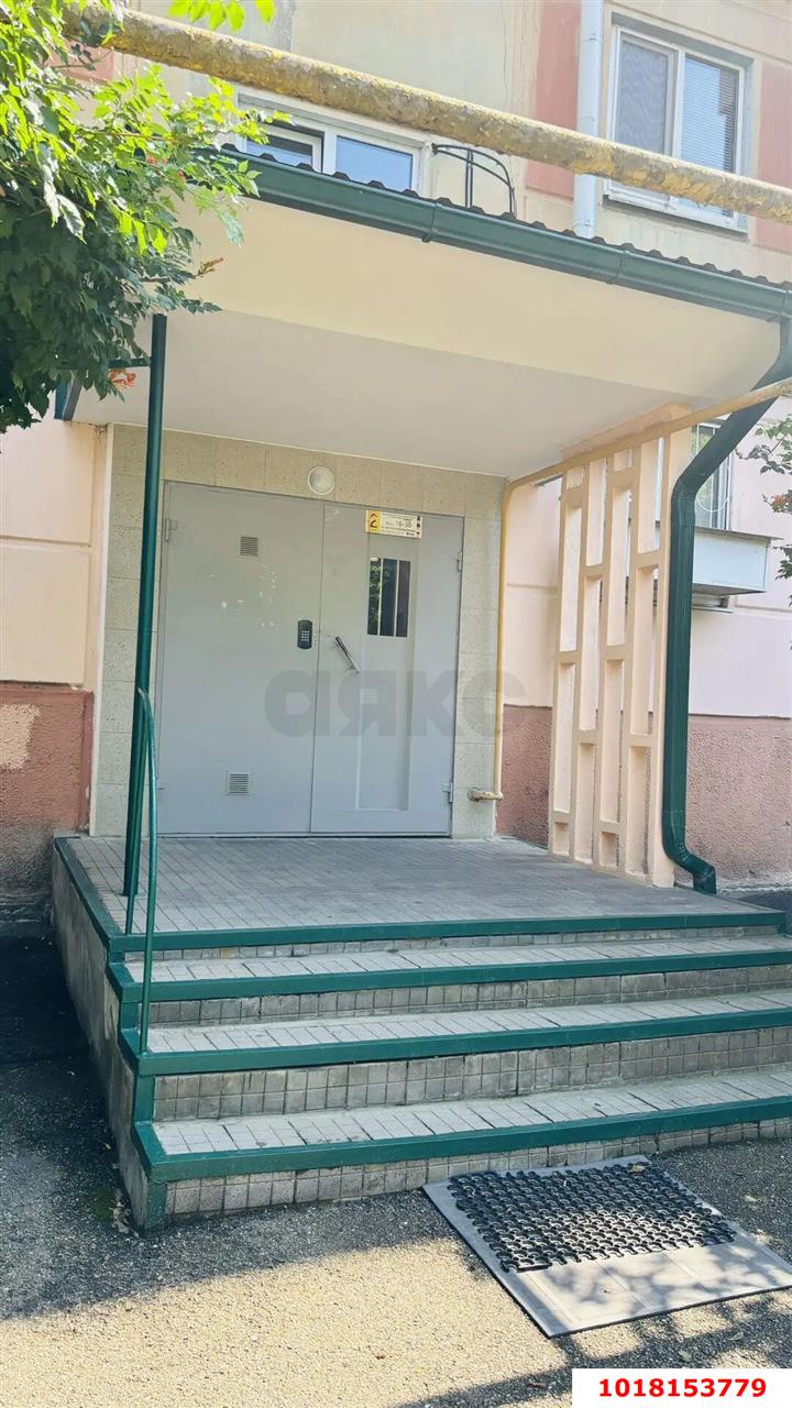 Фото №9: 2-комнатная квартира <span class="whitespace-nowrap">50 м²</span>, <span class="whitespace-nowrap">3/5 эт.</span> - Краснодар, Карасунский внутригородской округ, мкр. Черёмушки, ул. Селезнёва, 90