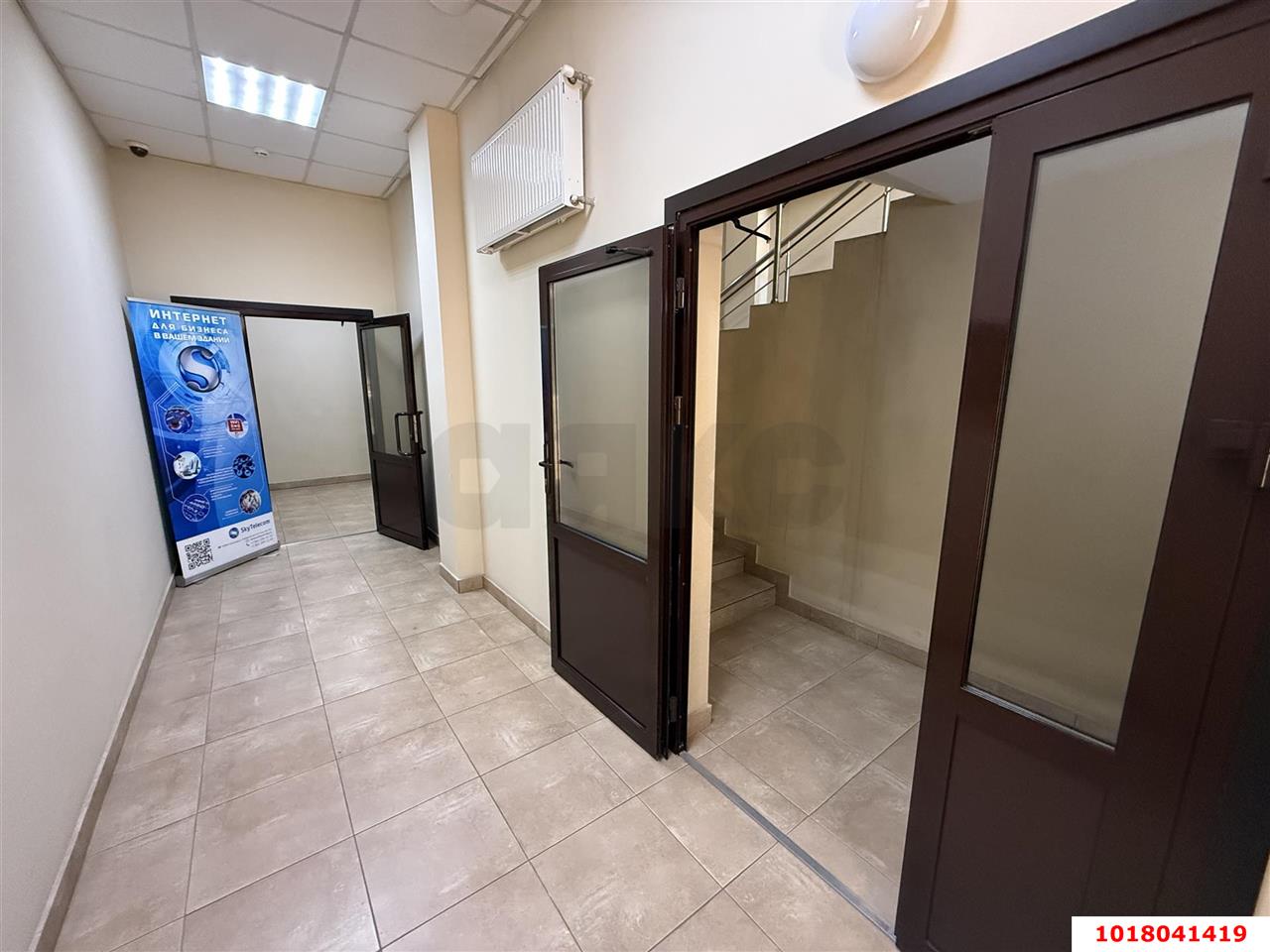 Фото №2: Отдельное здание <span class="whitespace-nowrap">700 м²</span>, <span class="whitespace-nowrap">1/5 эт.</span> - Краснодар, Западный внутригородской округ, мкр. Центральный, ул. Будённого, 125А