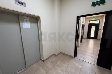 Фото №1: Отдельное здание <span class="whitespace-nowrap">700 м²</span>, <span class="whitespace-nowrap">1/5 эт.</span> - Краснодар, мкр. Центральный, ул. Будённого, 125А