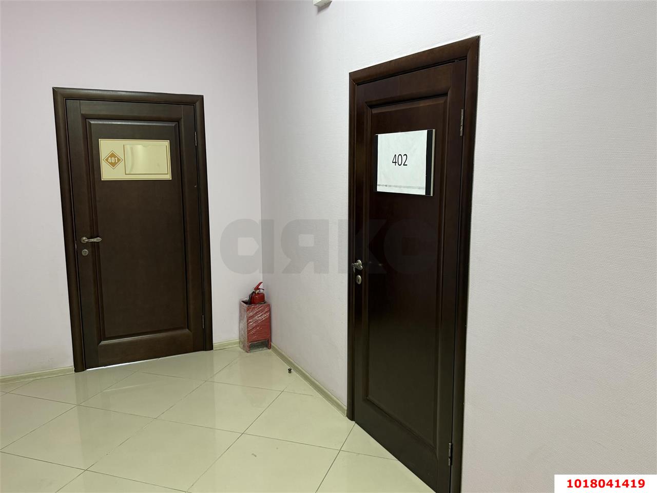 Фото №4: Отдельное здание <span class="whitespace-nowrap">700 м²</span>, <span class="whitespace-nowrap">1/5 эт.</span> - Краснодар, Западный внутригородской округ, мкр. Центральный, ул. Будённого, 125А