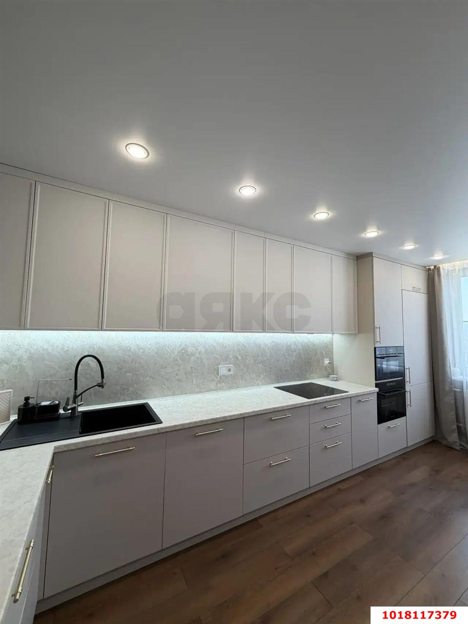 Фото №6: 3-комнатная квартира <span class="whitespace-nowrap">71 м²</span>, <span class="whitespace-nowrap">7/16 эт.</span> - Краснодар, Западный внутригородской округ, Кожзавод, мкр. Военный городок № 1, ул. имени Калинина, 350/10