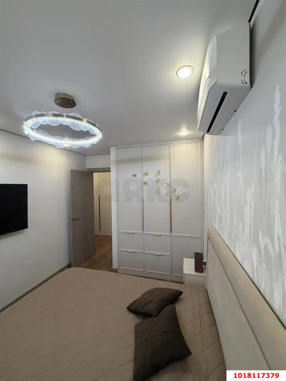 Фото №9: 3-комнатная квартира <span class="whitespace-nowrap">71 м²</span>, <span class="whitespace-nowrap">7/16 эт.</span> - Краснодар, Западный внутригородской округ, Кожзавод, мкр. Военный городок № 1, ул. имени Калинина, 350/10