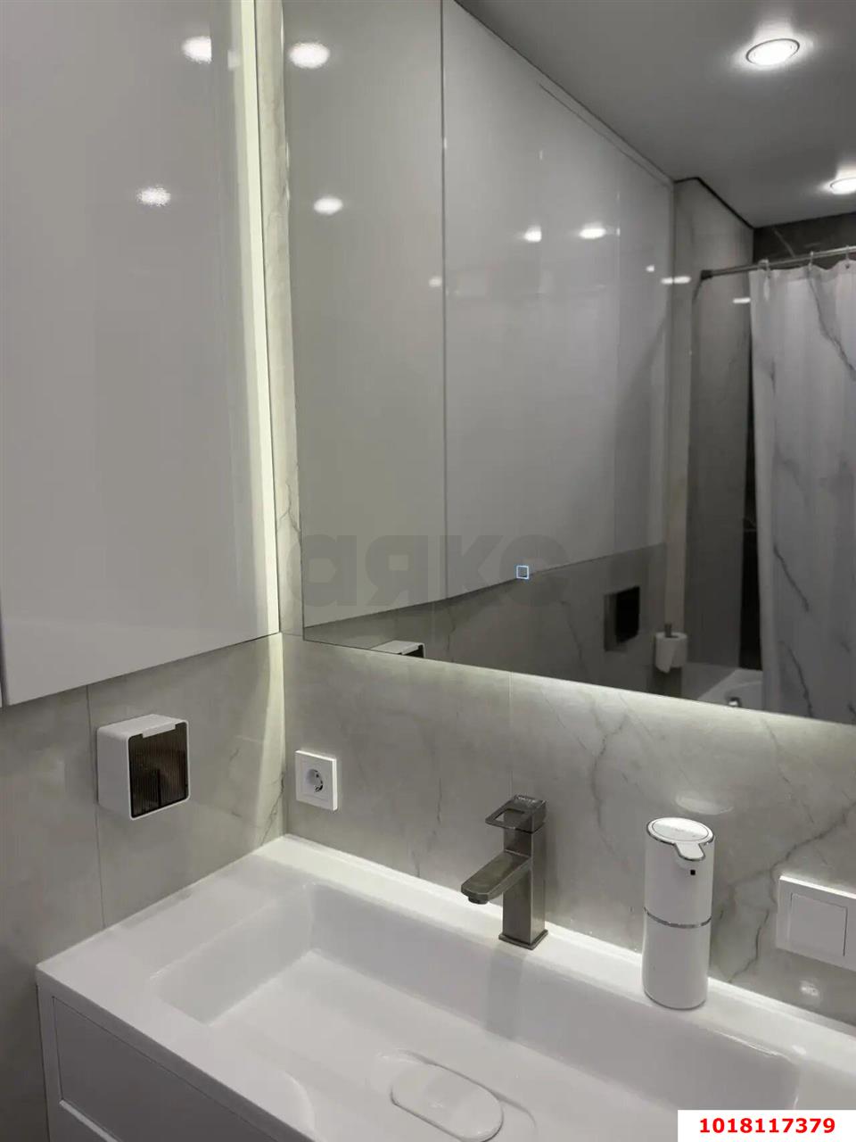 Фото №10: 3-комнатная квартира <span class="whitespace-nowrap">71 м²</span>, <span class="whitespace-nowrap">7/16 эт.</span> - Краснодар, Западный внутригородской округ, Кожзавод, мкр. Военный городок № 1, ул. имени Калинина, 350/10