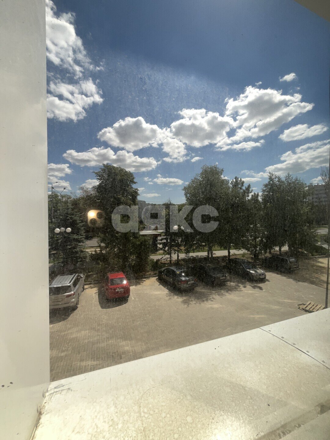 Фото №2: 2-комнатная квартира <span class="whitespace-nowrap">104 м²</span>, <span class="whitespace-nowrap">2/10 эт.</span> - Мариуполь, р. Жовтневый, пр-кт Строителей, 108А