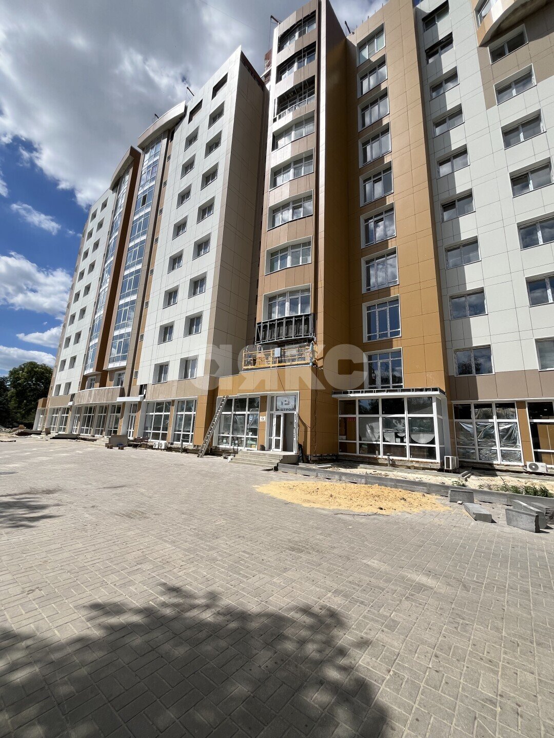 Фото №3: 2-комнатная квартира <span class="whitespace-nowrap">104 м²</span>, <span class="whitespace-nowrap">2/10 эт.</span> - Мариуполь, р. Жовтневый, пр-кт Строителей, 108А