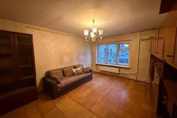 Фото №1: 3-комнатная квартира <span class="whitespace-nowrap">61 м²</span>, <span class="whitespace-nowrap">2/9 эт.</span> - Краснодар, мкр. Черёмушки, ул. Вишняковой, 51