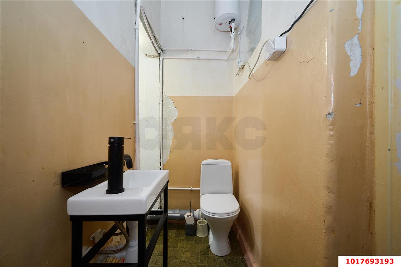 Фото №14: 3-комнатная квартира <span class="whitespace-nowrap">73 м²</span>, <span class="whitespace-nowrap">3/3 эт.</span> - Краснодар, Центральный внутригородской округ, Покровка, мкр. Центральный, ул. Володарского, 4
