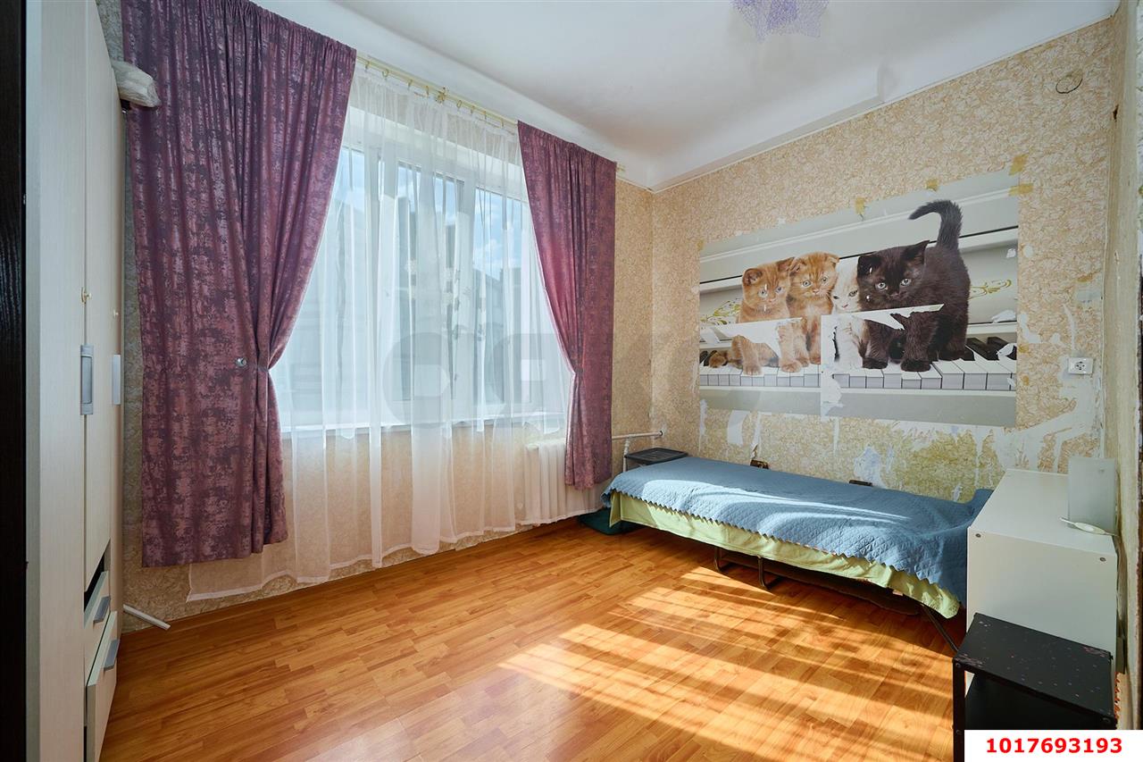 Фото №8: 3-комнатная квартира <span class="whitespace-nowrap">73 м²</span>, <span class="whitespace-nowrap">3/3 эт.</span> - Краснодар, Центральный внутригородской округ, Покровка, мкр. Центральный, ул. Володарского, 4