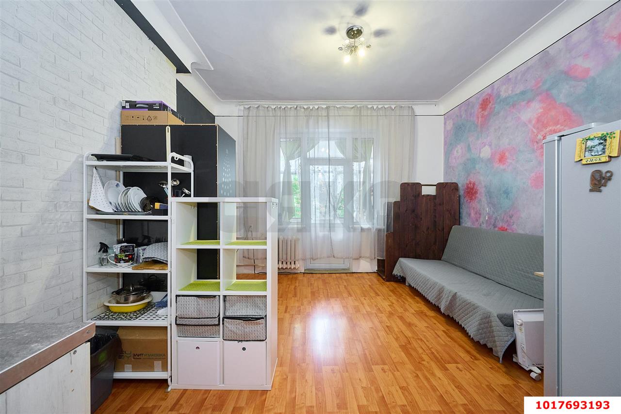 Фото №11: 3-комнатная квартира <span class="whitespace-nowrap">73 м²</span>, <span class="whitespace-nowrap">3/3 эт.</span> - Краснодар, Центральный внутригородской округ, Покровка, мкр. Центральный, ул. Володарского, 4