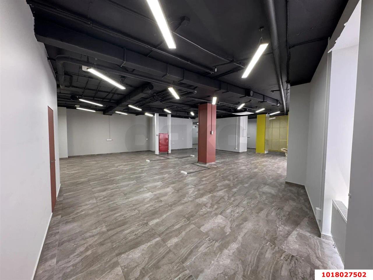 Фото №2: Офисное помещение <span class="whitespace-nowrap">208 м²</span>, <span class="whitespace-nowrap">3/11 эт.</span> - Краснодар, Западный внутригородской округ, мкр. Фестивальный, ул. Монтажников, 1А
