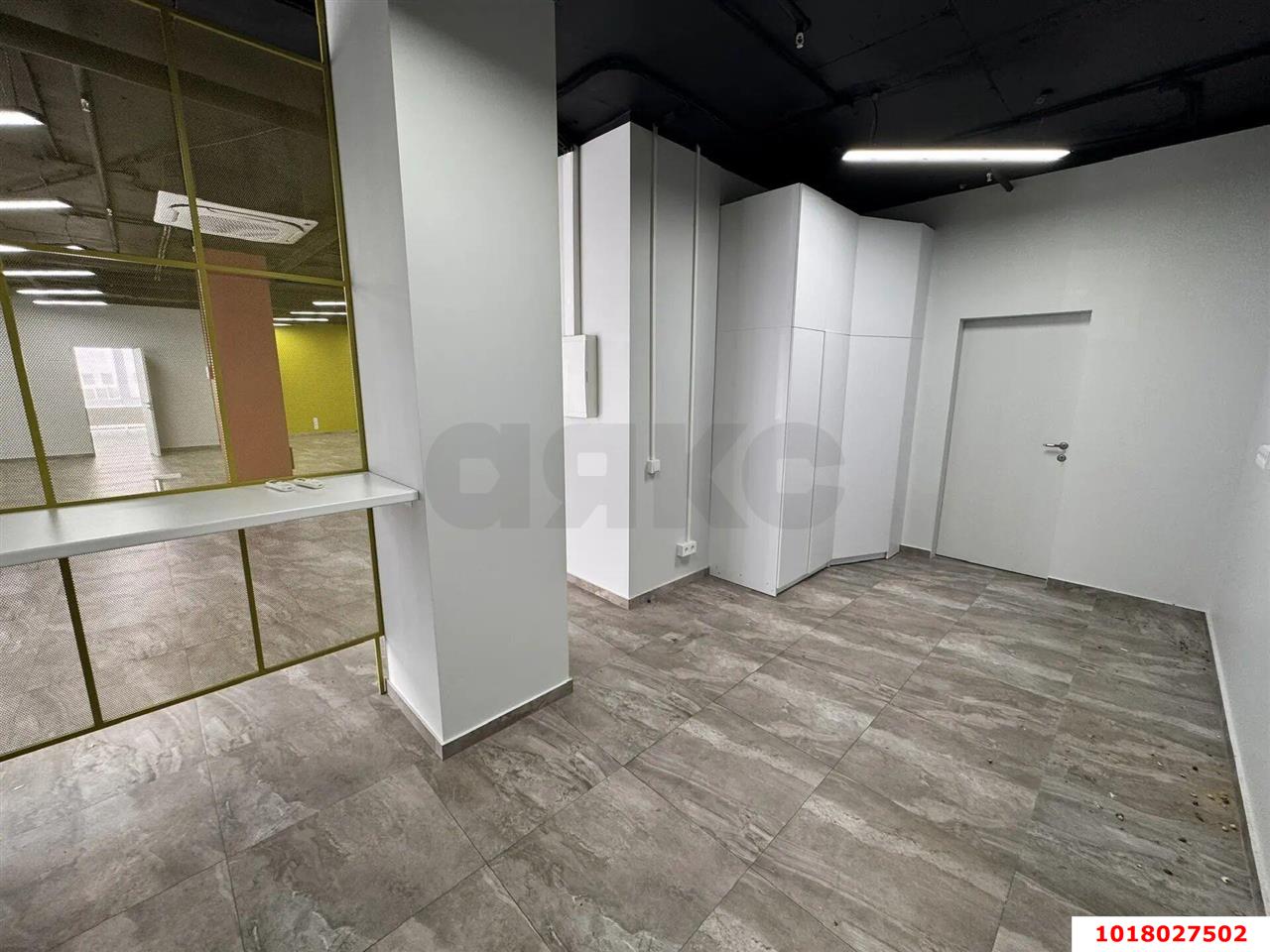 Фото №6: Офисное помещение <span class="whitespace-nowrap">208 м²</span>, <span class="whitespace-nowrap">3/11 эт.</span> - Краснодар, Западный внутригородской округ, мкр. Фестивальный, ул. Монтажников, 1А