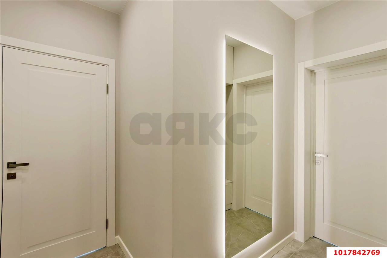 Фото №6: 2-комнатная квартира <span class="whitespace-nowrap">51 м²</span>, <span class="whitespace-nowrap">11/24 эт.</span> - Краснодар, Прикубанский внутригородской округ, мкр. жилой комплекс Свобода, ул. Домбайская, 55к8