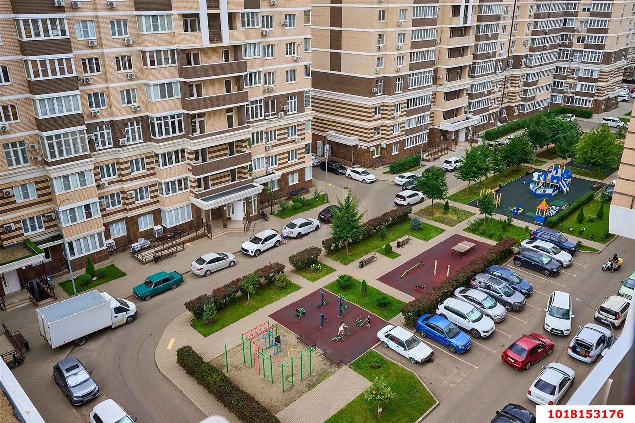 Фото №14: 1-комнатная квартира <span class="whitespace-nowrap">40 м²</span>, <span class="whitespace-nowrap">8/12 эт.</span> - Краснодар, Прикубанский внутригородской округ, мкр. ЖК Красная Площадь, ул. Конгрессная, 21