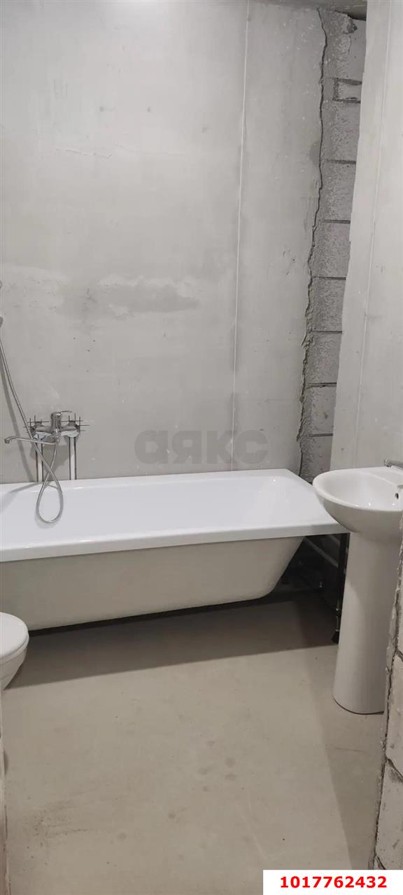 Фото №6: 1-комнатная квартира <span class="whitespace-nowrap">40 м²</span>, <span class="whitespace-nowrap">19/25 эт.</span> - Краснодар, Карасунский внутригородской округ, мкр. ЖК Сказка Град, ул. имени В.Н. Мачуги, 166Б