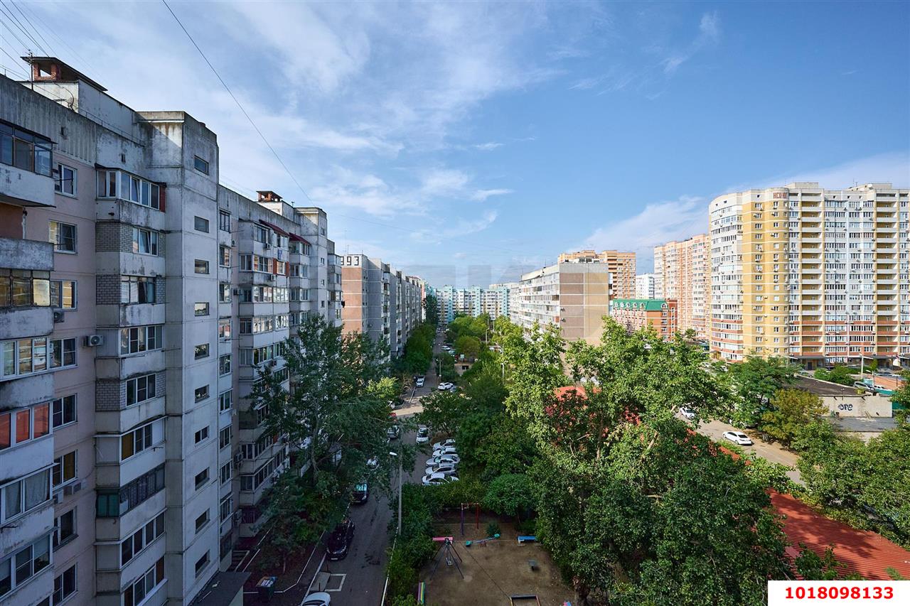 Фото №9: 1-комнатная квартира <span class="whitespace-nowrap">37 м²</span>, <span class="whitespace-nowrap">1/10 эт.</span> - Краснодар, Западный внутригородской округ, мкр. Юбилейный, ул. Рождественская набережная, 25