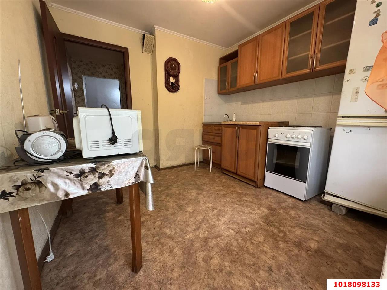 Фото №2: 1-комнатная квартира <span class="whitespace-nowrap">37 м²</span>, <span class="whitespace-nowrap">1/10 эт.</span> - Краснодар, Западный внутригородской округ, мкр. Юбилейный, ул. Рождественская набережная, 25