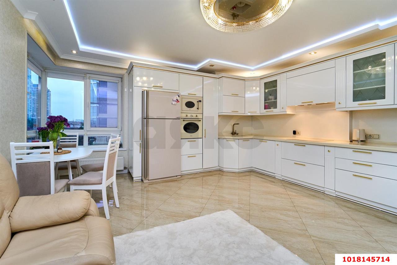 Фото №2: 3-комнатная квартира <span class="whitespace-nowrap">90 м²</span>, <span class="whitespace-nowrap">4/23 эт.</span> - Краснодар, Прикубанский внутригородской округ, Фестивальный, Отделение № 1 совхоза Солнечный, мкр. ЖК Седьмой Континент, ул. Совхозная, 1к3