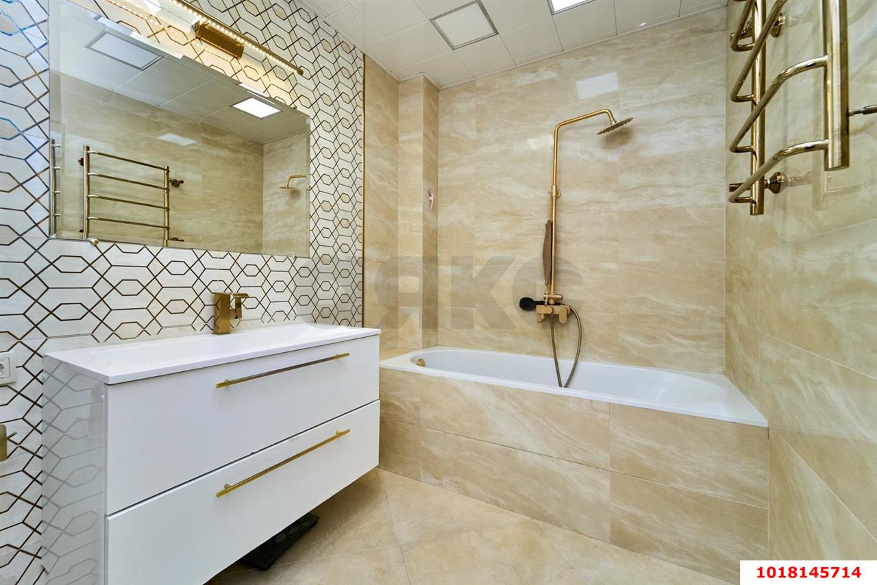 Фото №10: 3-комнатная квартира <span class="whitespace-nowrap">90 м²</span>, <span class="whitespace-nowrap">4/23 эт.</span> - Краснодар, Прикубанский внутригородской округ, Фестивальный, Отделение № 1 совхоза Солнечный, мкр. ЖК Седьмой Континент, ул. Совхозная, 1к3