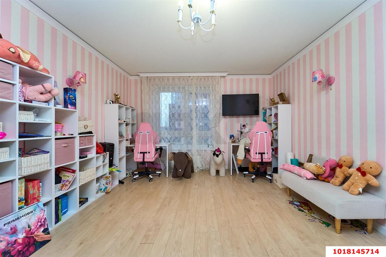 Фото №8: 3-комнатная квартира <span class="whitespace-nowrap">90 м²</span>, <span class="whitespace-nowrap">4/23 эт.</span> - Краснодар, Прикубанский внутригородской округ, Фестивальный, Отделение № 1 совхоза Солнечный, мкр. ЖК Седьмой Континент, ул. Совхозная, 1к3