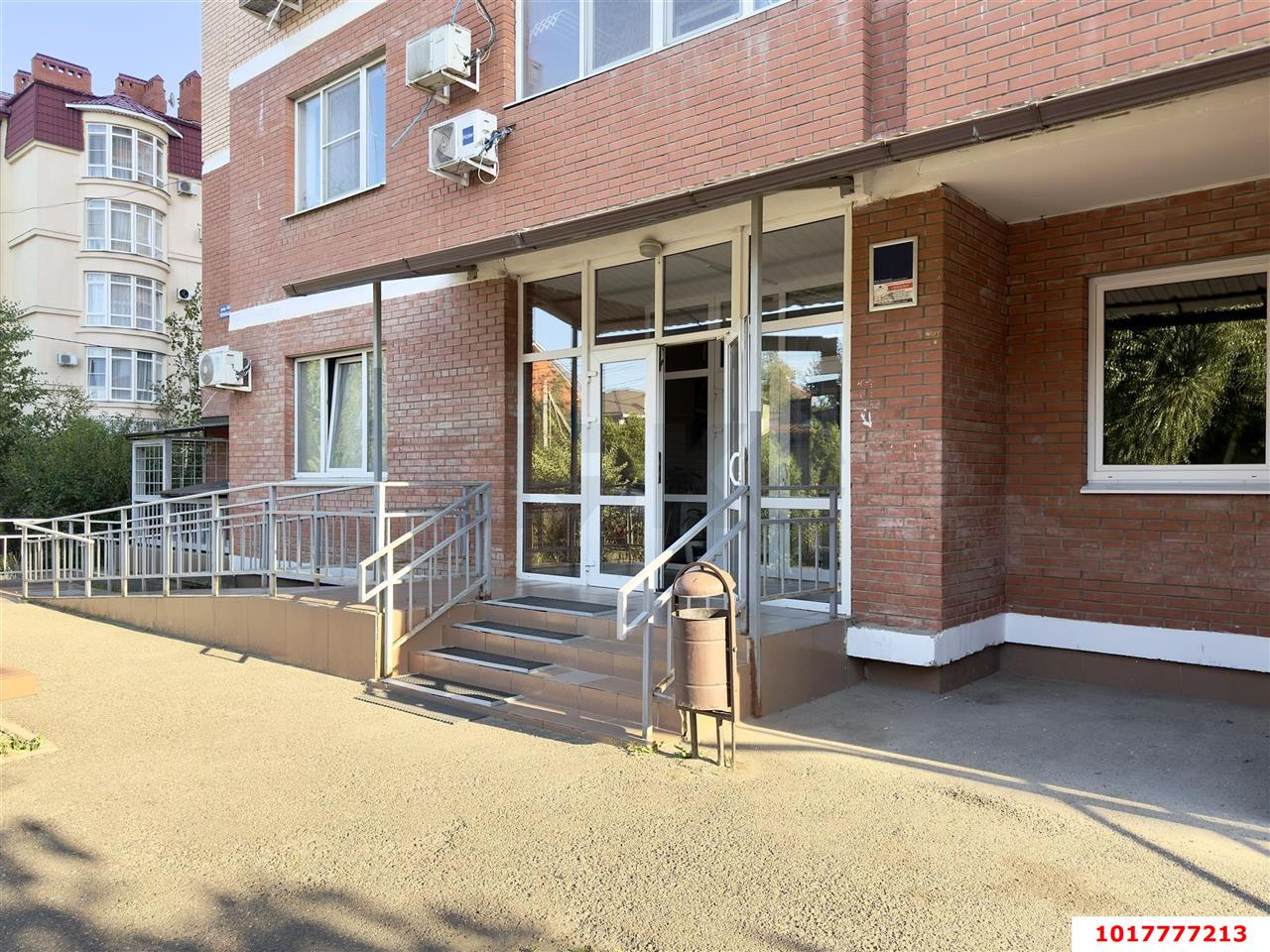 Фото №17: 1-комнатная квартира <span class="whitespace-nowrap">52 м²</span>, <span class="whitespace-nowrap">12/17 эт.</span> - Краснодар, Прикубанский внутригородской округ, Фестивальный, мкр. Солнечный, ул. Архитектора Ишунина, 9/1